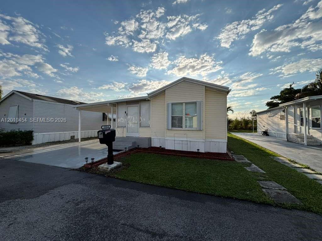 GOLDCOASTER MOBILE HOME - Residential