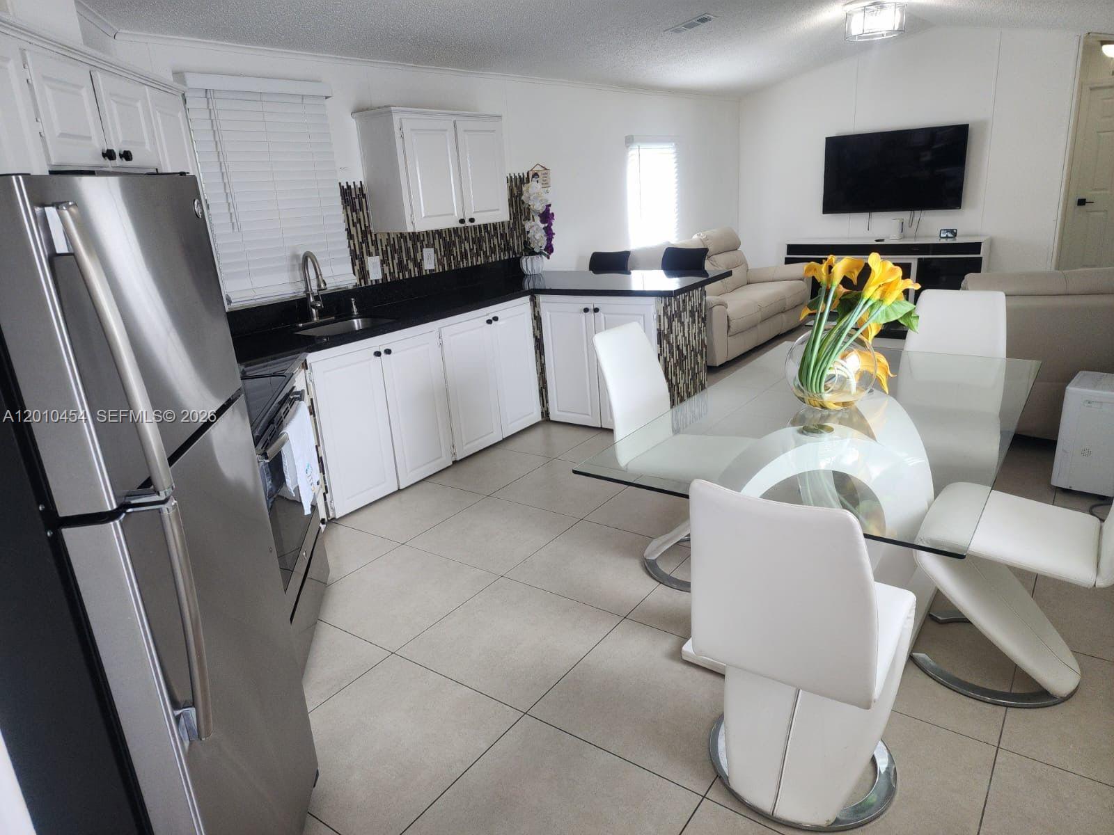 GOLDCOASTER MOBILE HOME - Residential
