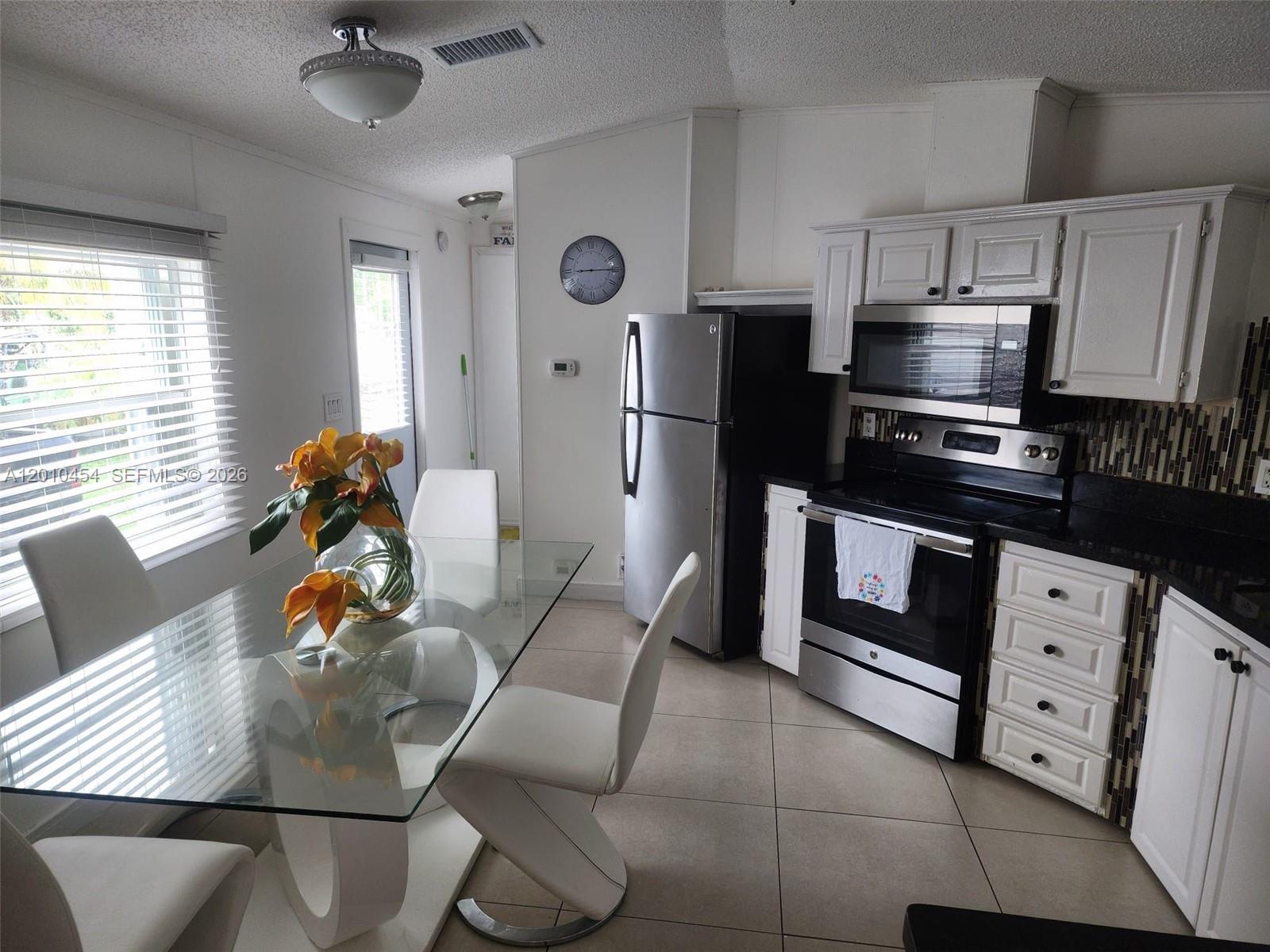 GOLDCOASTER MOBILE HOME - Residential