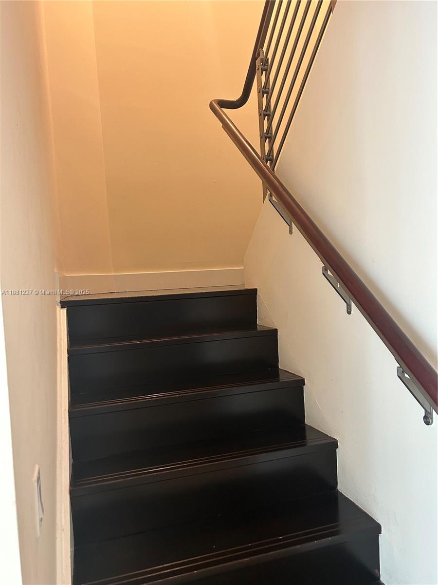 BRICKELL ON THE RIVER S T - Residential