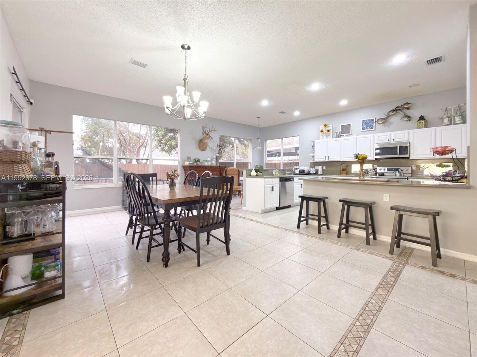 366 NE 19th Ave, Homestead, FL, 33033/$675,000 1 366 NE 19th Ave