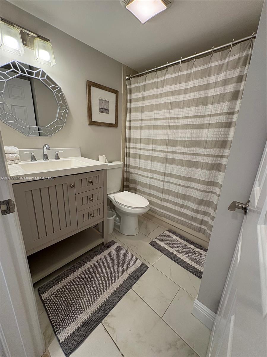 JUPITER BAY EAST CONDO - Residential