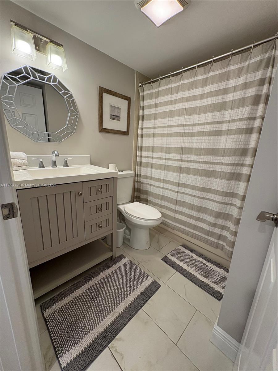 JUPITER BAY EAST CONDO - Residential