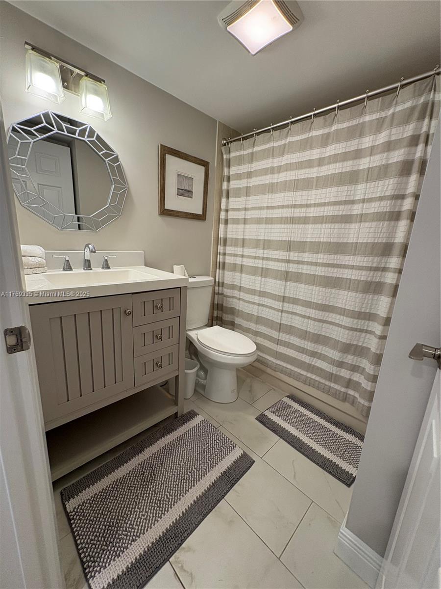 JUPITER BAY EAST CONDO - Residential