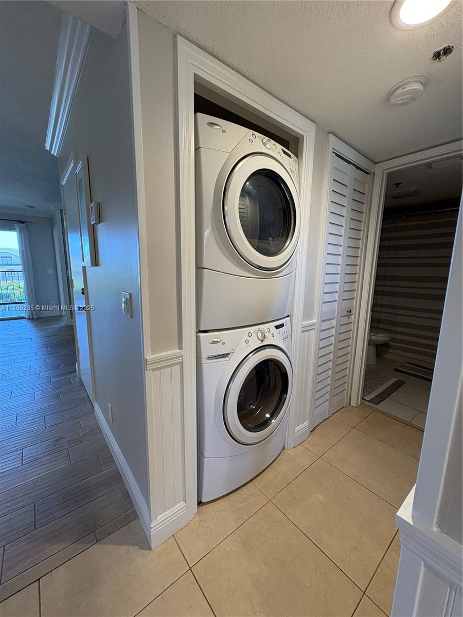 JUPITER BAY EAST CONDO - Residential
