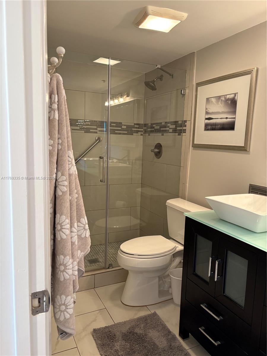 JUPITER BAY EAST CONDO - Residential