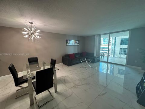 1200 Brickell Bay Dr 2214 Miami FL 33131
