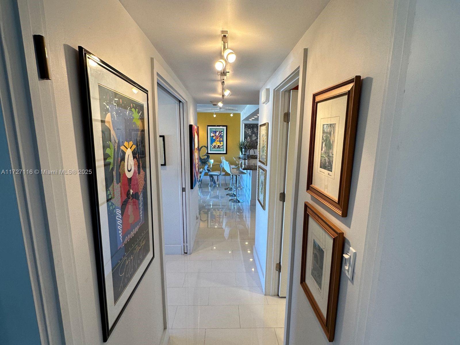 CORAL RIDGE TOWERS EAST - Residential