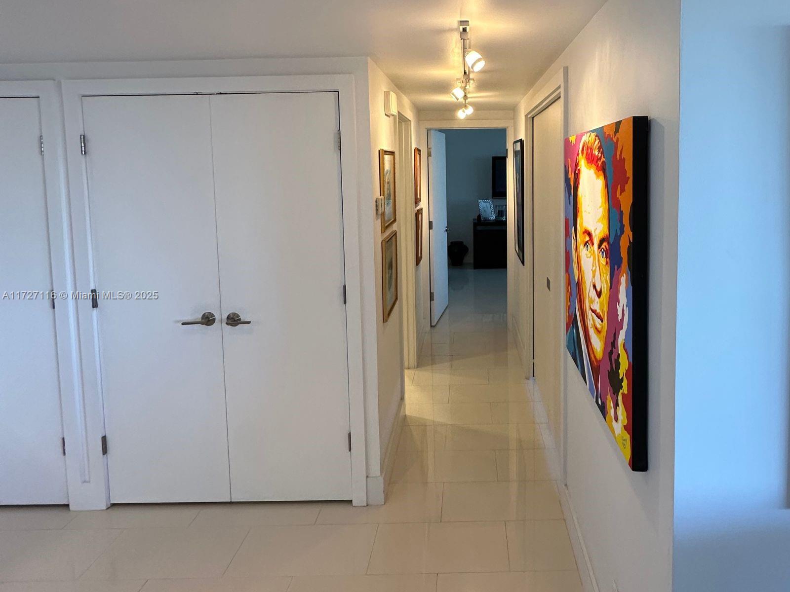 CORAL RIDGE TOWERS EAST - Residential