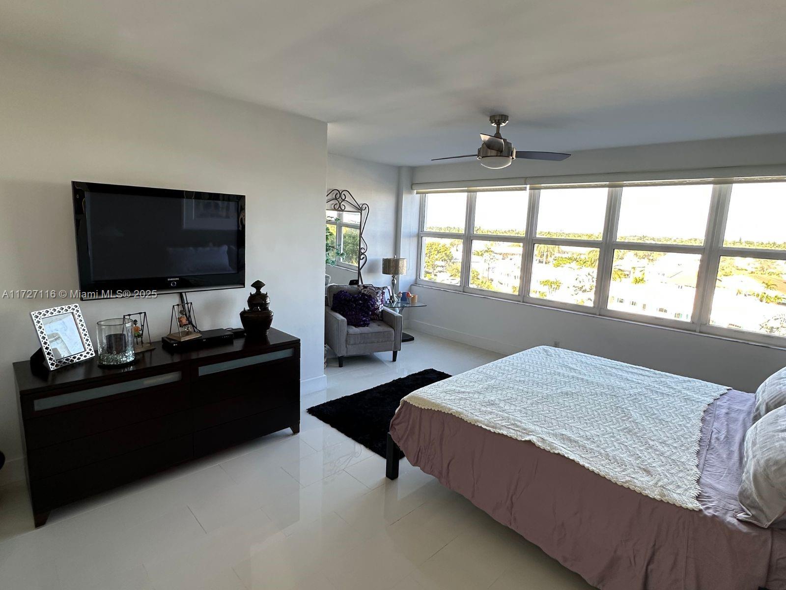 CORAL RIDGE TOWERS EAST - Residential