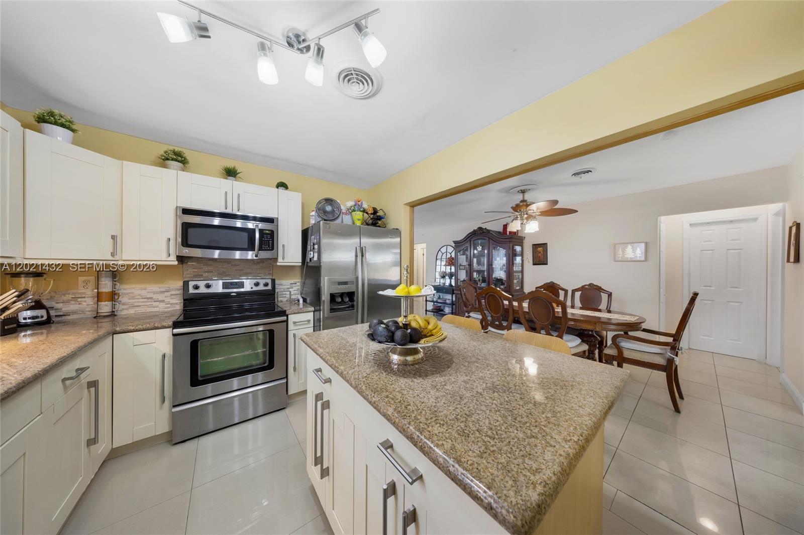 SOUTH BROWARD RANCHES - Residential