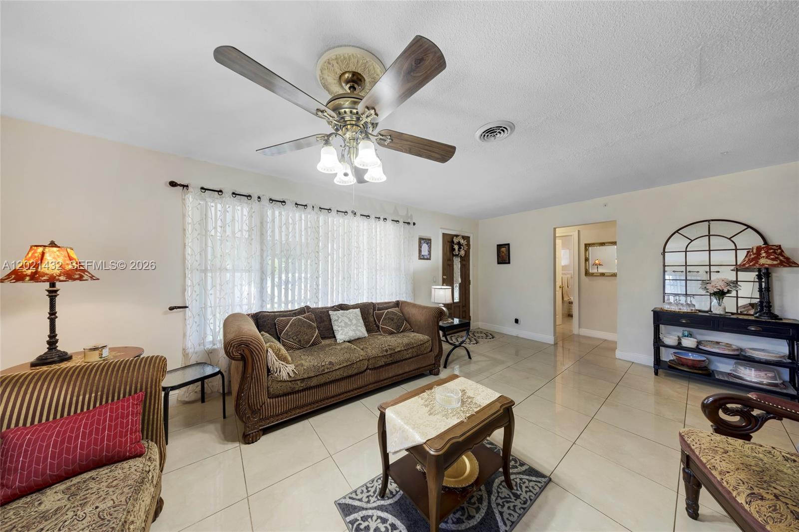SOUTH BROWARD RANCHES - Residential