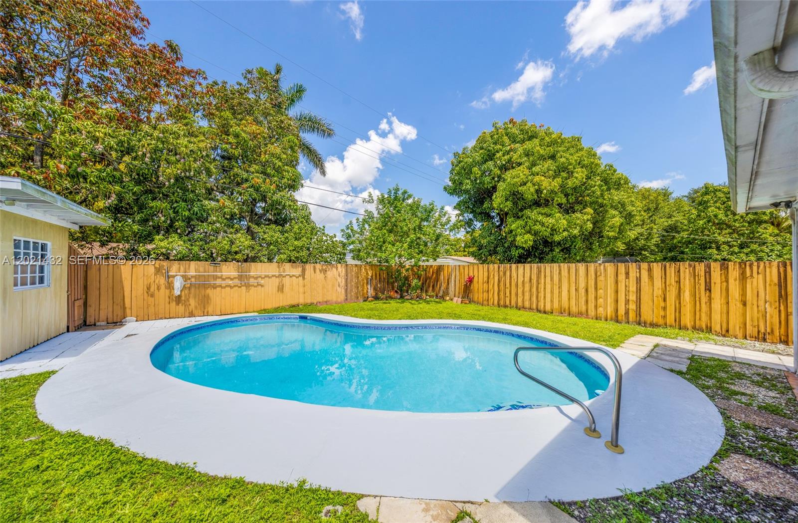304 SW 68th Ave