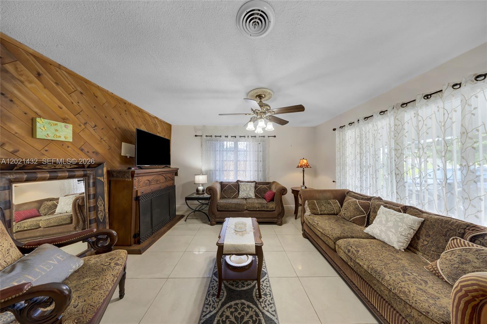 SOUTH BROWARD RANCHES - Residential