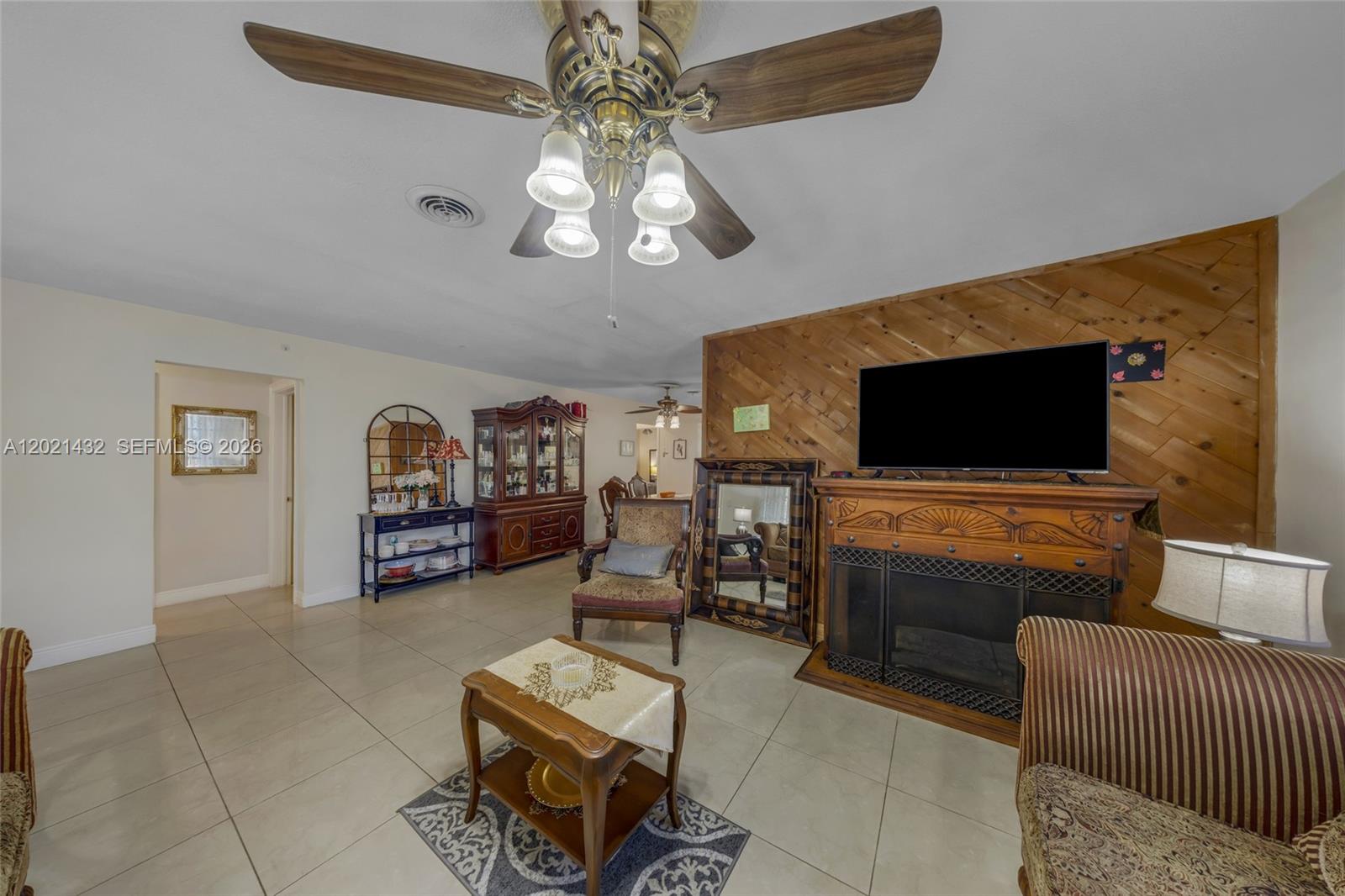 SOUTH BROWARD RANCHES - Residential