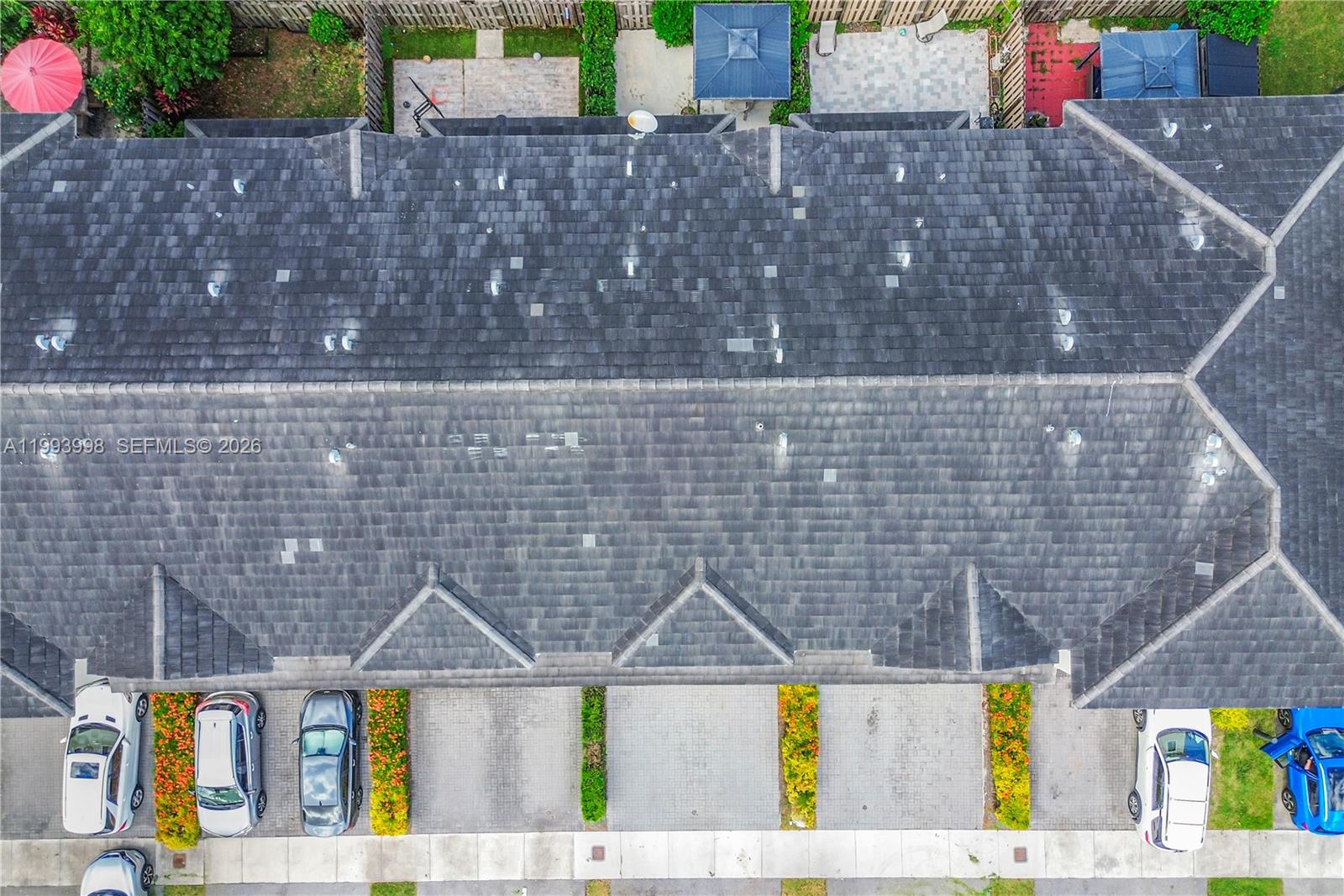 HIDDEN LAKE TOWNHOMES - Residential