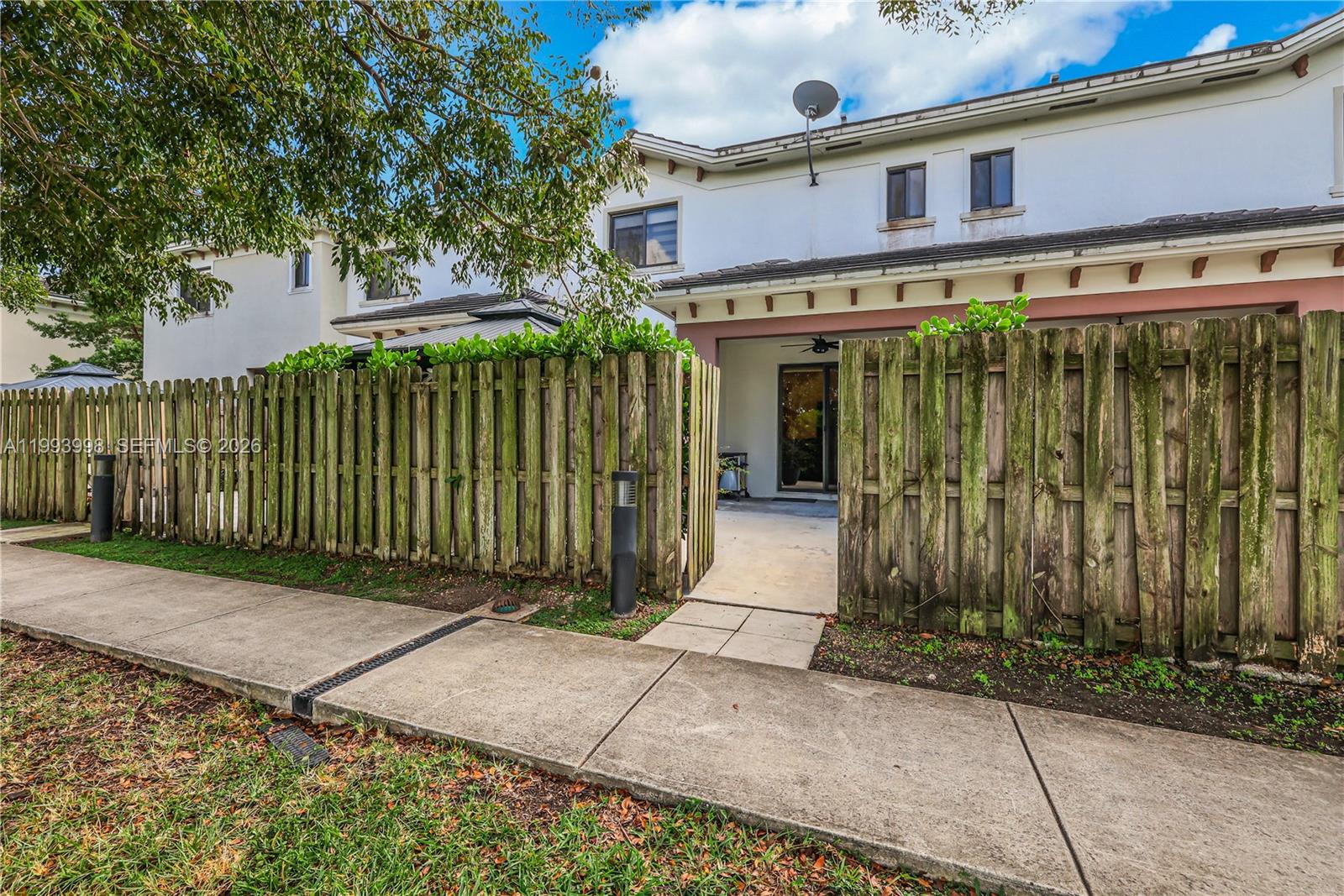 HIDDEN LAKE TOWNHOMES - Residential