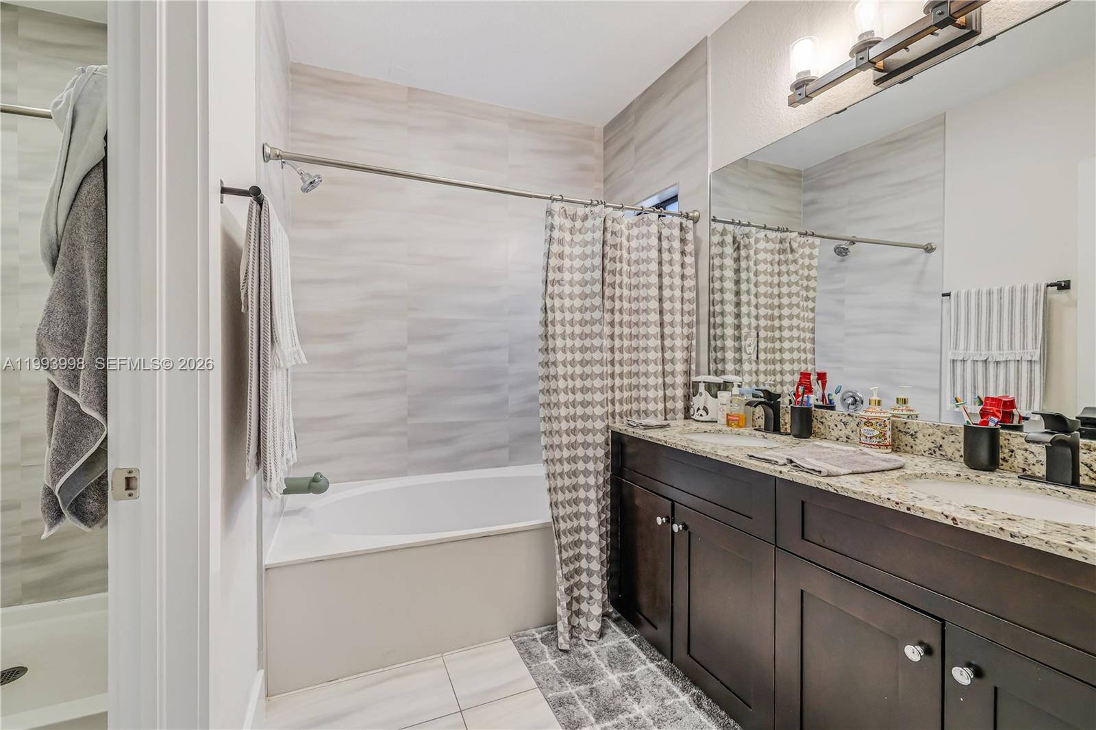 HIDDEN LAKE TOWNHOMES - Residential