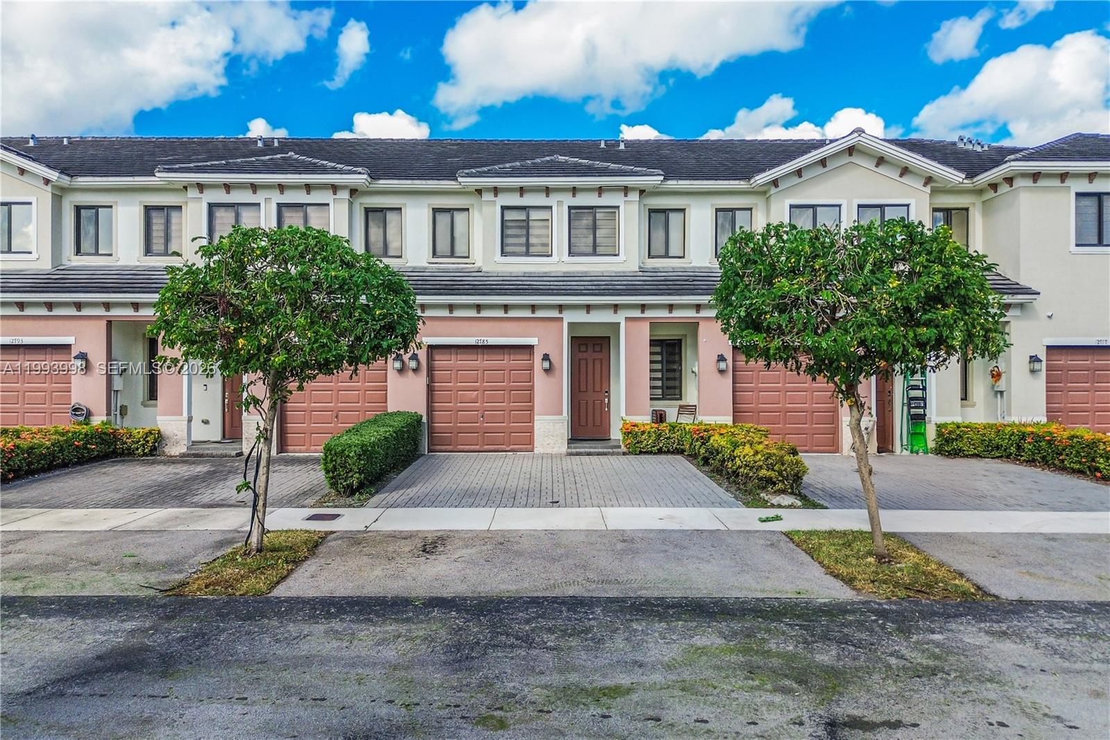 HIDDEN LAKE TOWNHOMES - Residential