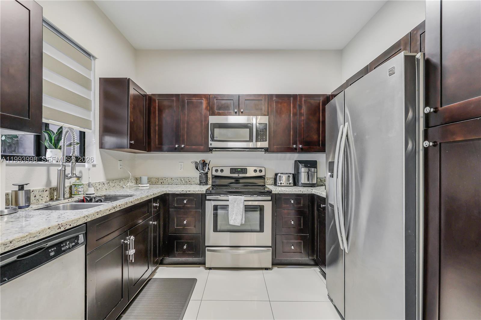 HIDDEN LAKE TOWNHOMES - Residential