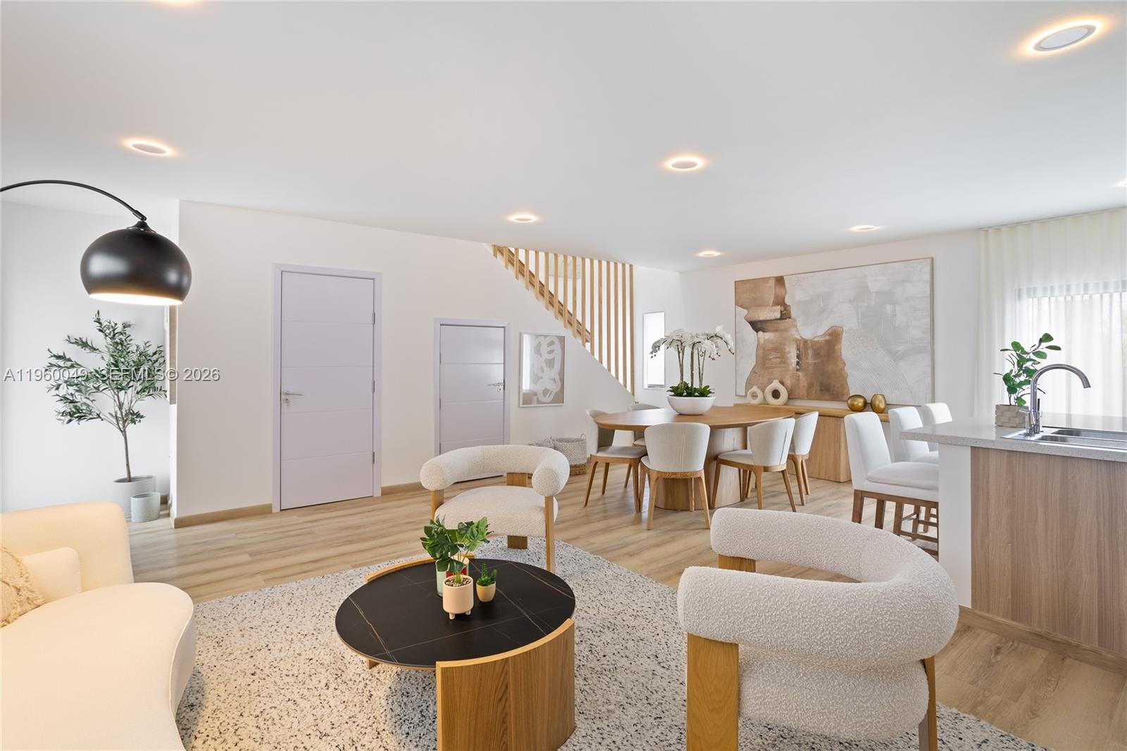 ALPHAVILLE TOWNHOMES - Residential
