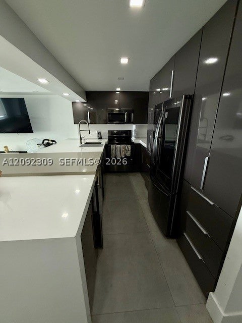 7135 Collins Ave 814