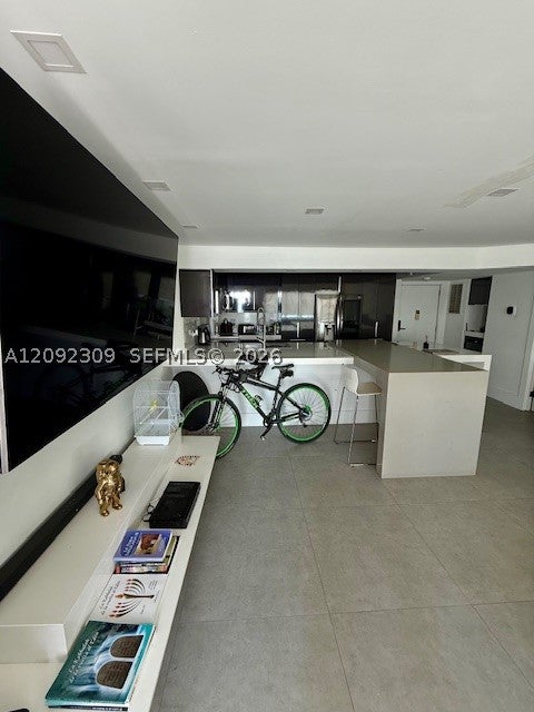 7135 Collins Ave 814