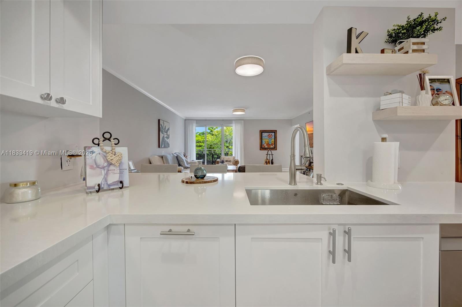 THE RESERVE OF PINECREST - Residential