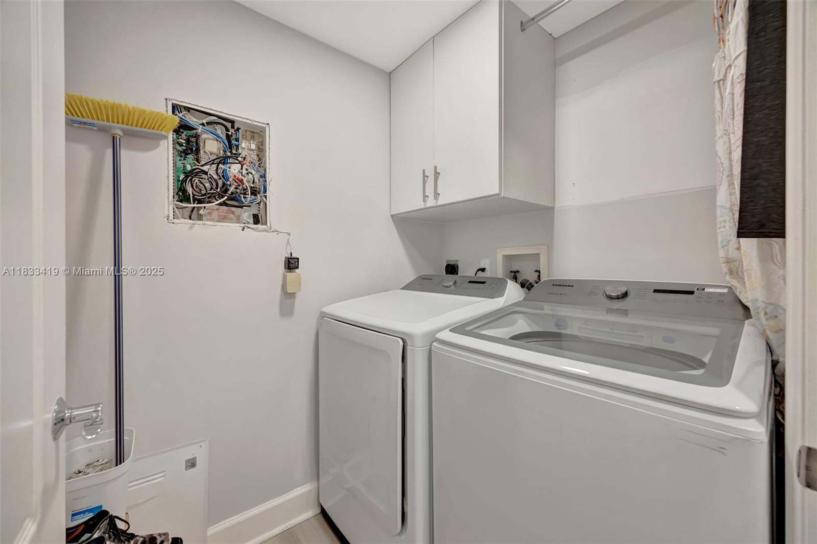 THE RESERVE OF PINECREST - Residential