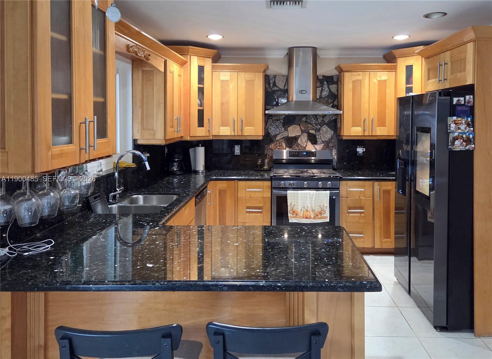 SAWGRASS PLANTATION - Residential