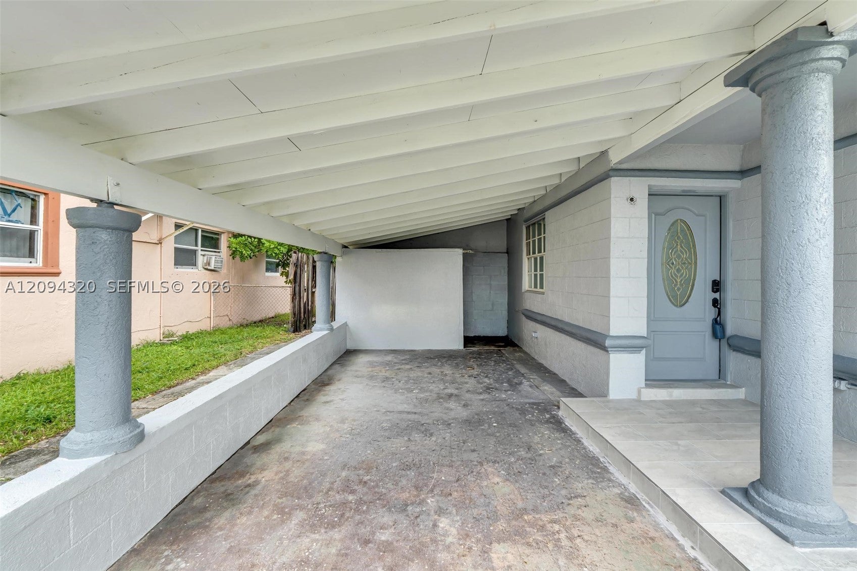 2637 Nassau Dr