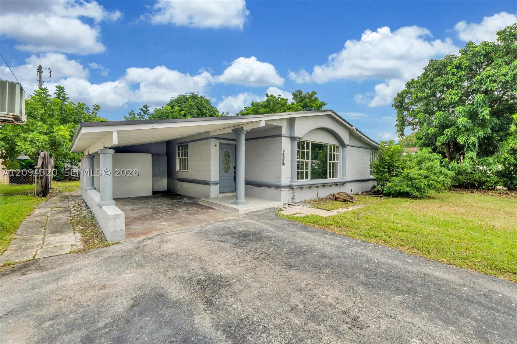 2637 Nassau Dr