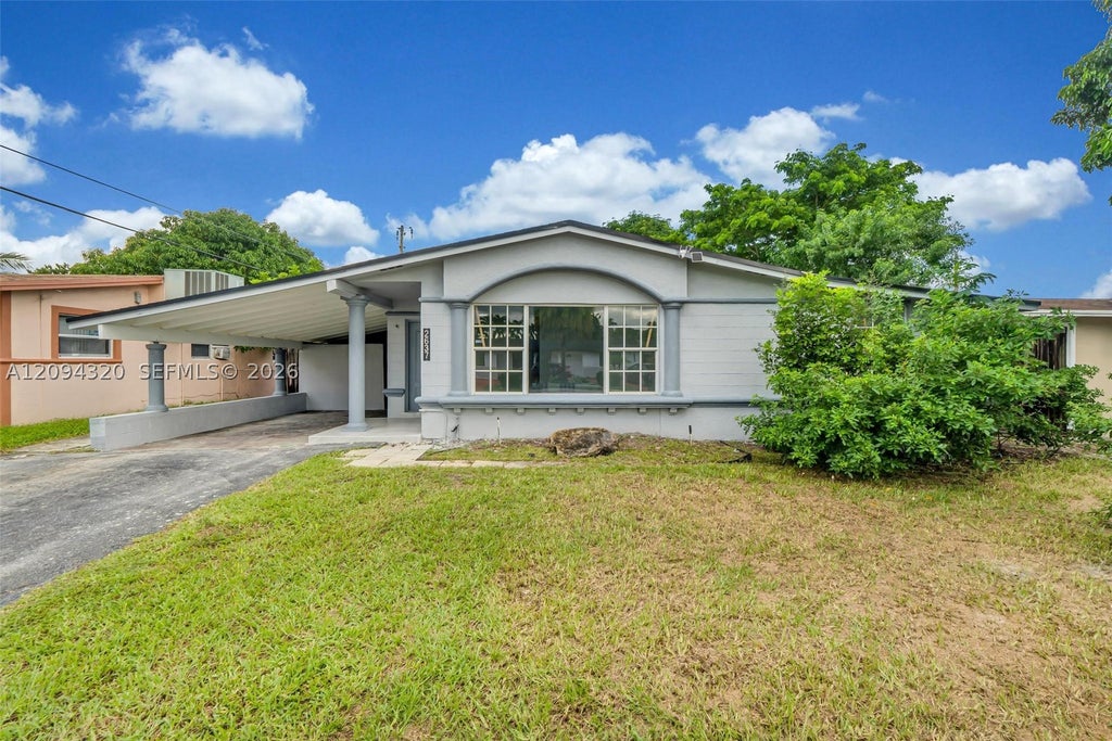 Photo of 2637 Nassau Dr, Miramar, FL 33023 (MLS # A12094320)
