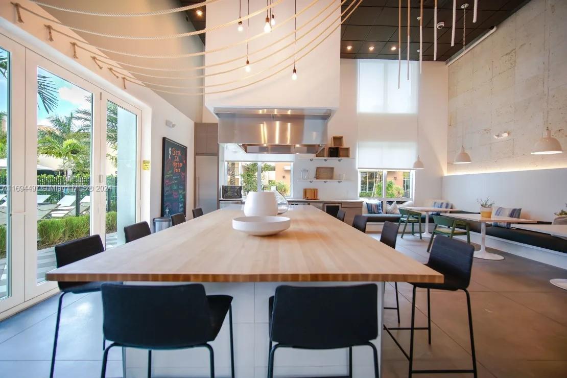 LAUDERDALE FIRST ADD RESU - Residential Lease