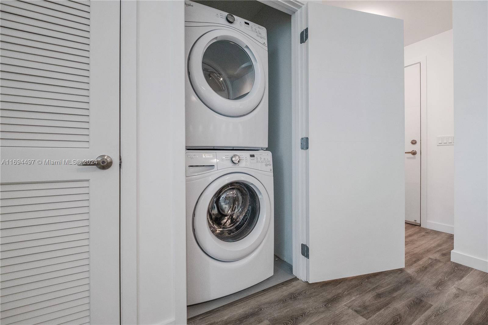 LAUDERDALE FIRST ADD RESU - Residential Lease