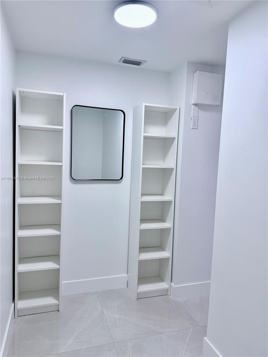 COSTA VERDE SEC 1 - Residential Lease