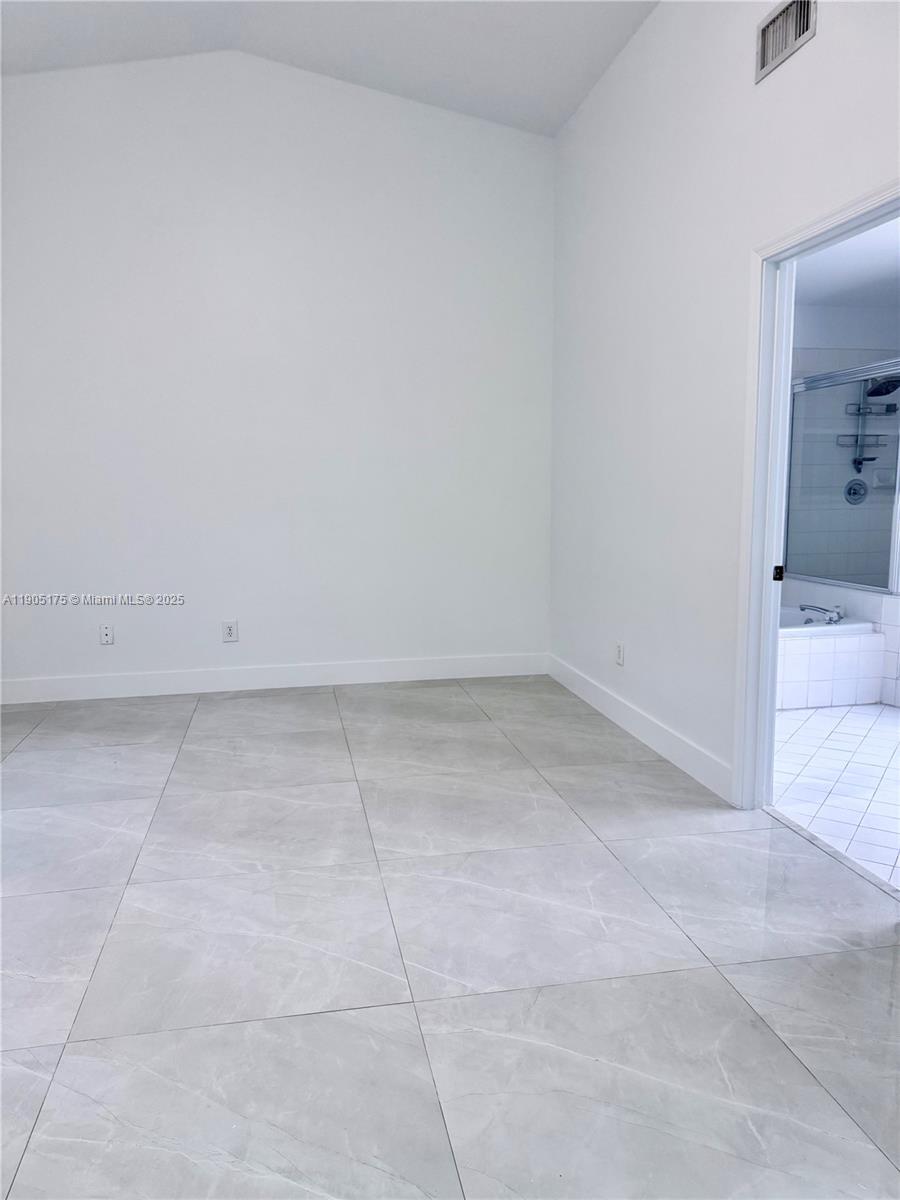 COSTA VERDE SEC 1 - Residential Lease