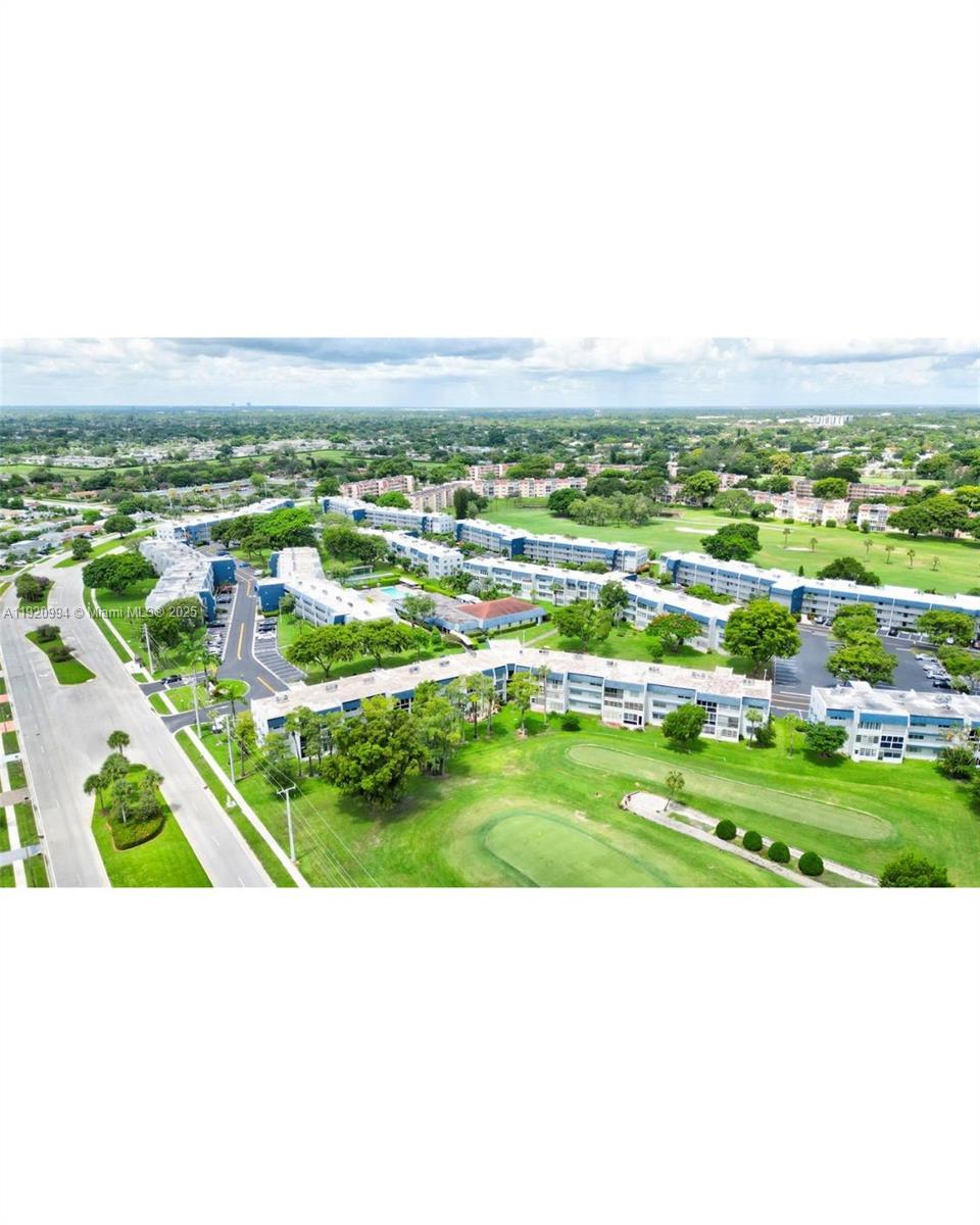 ORIOLE GOLF & TENNIS CLUB - Residential