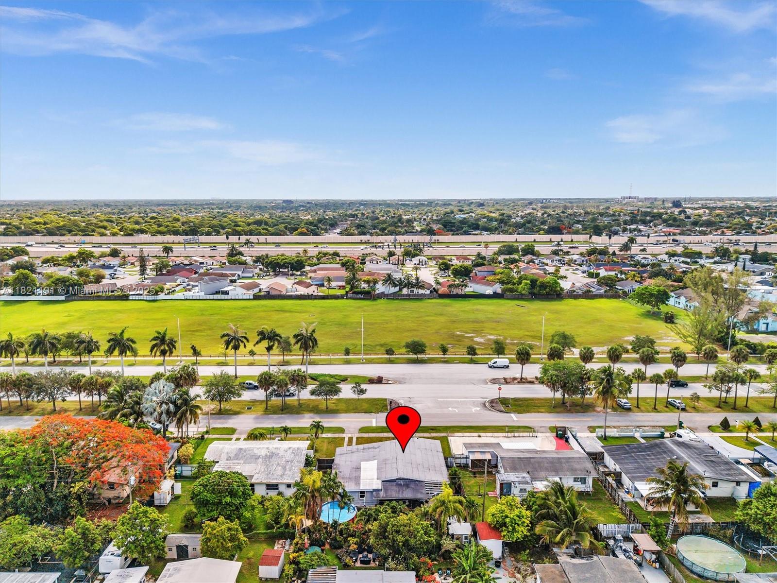 SO MIAMI HEIGHTS MANOR - Residential