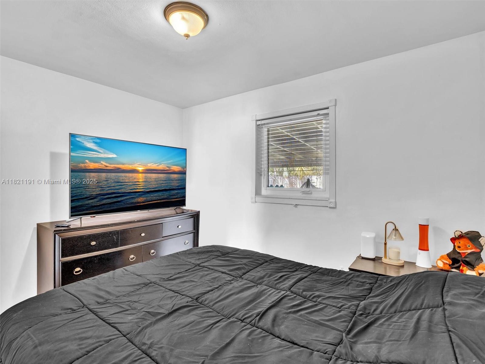 SO MIAMI HEIGHTS MANOR - Residential