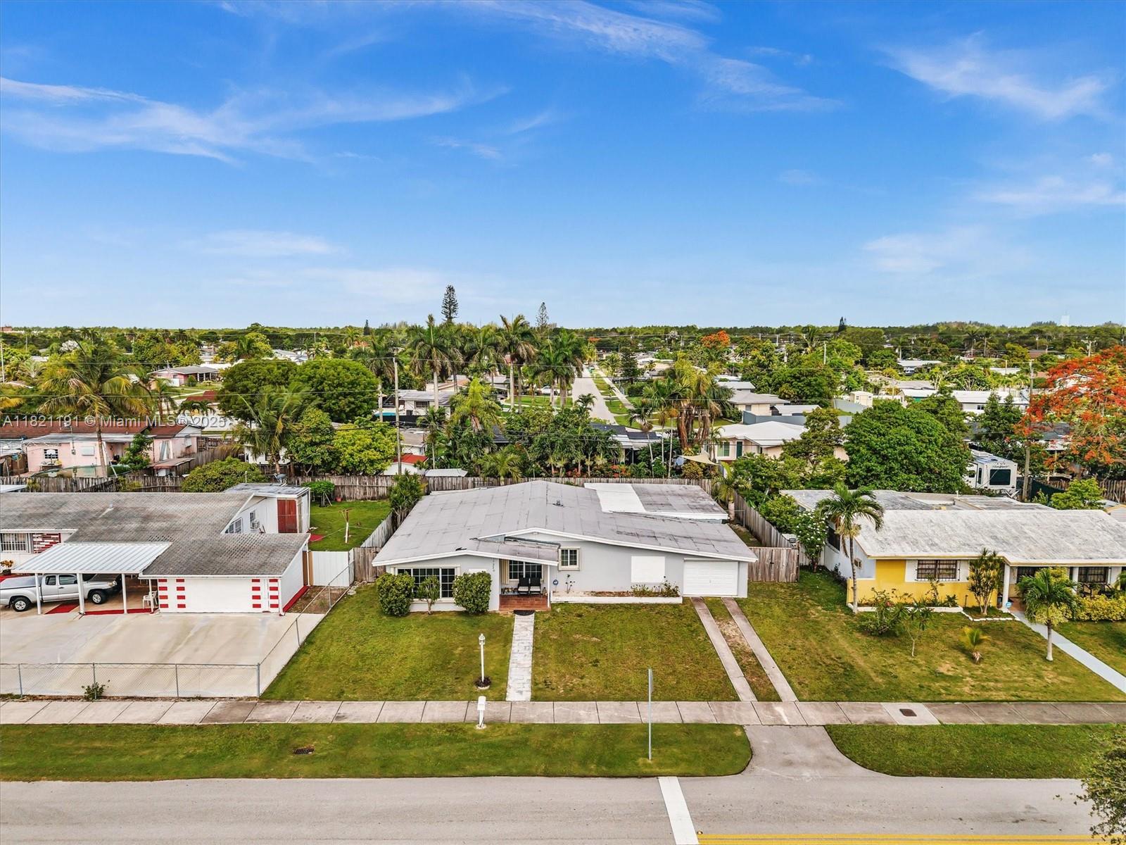SO MIAMI HEIGHTS MANOR - Residential
