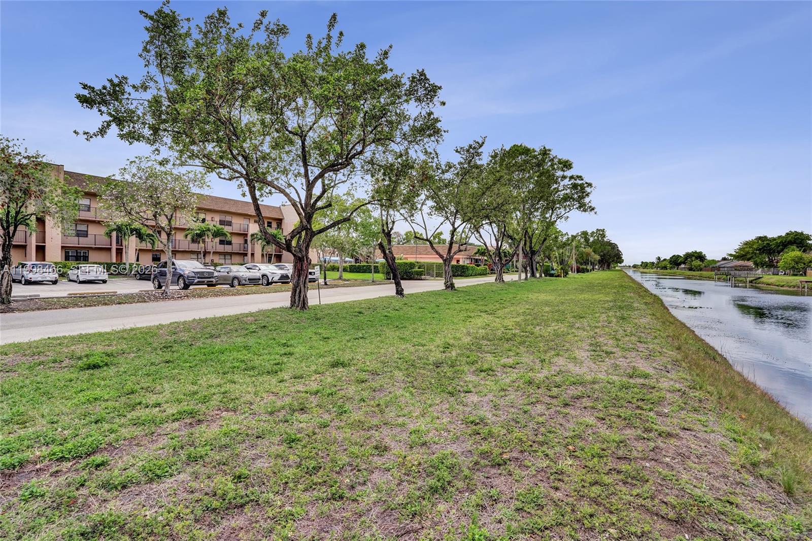 SUNRISE LAKES 171 CONDO - Residential