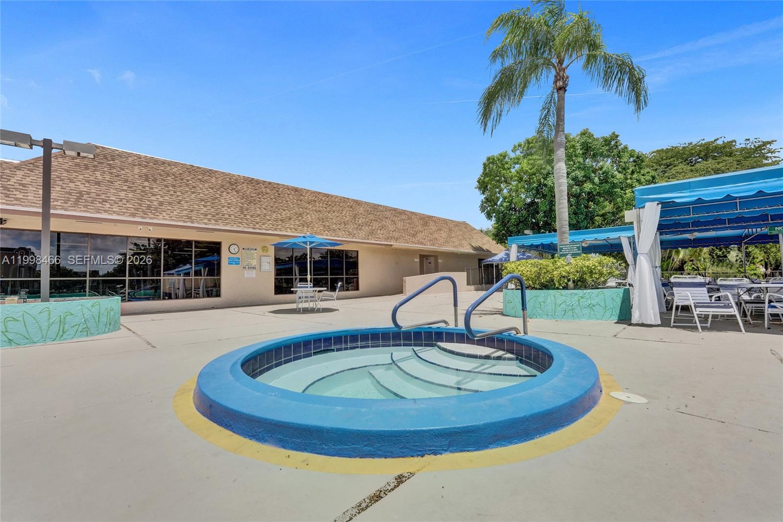 SUNRISE LAKES 171 CONDO - Residential