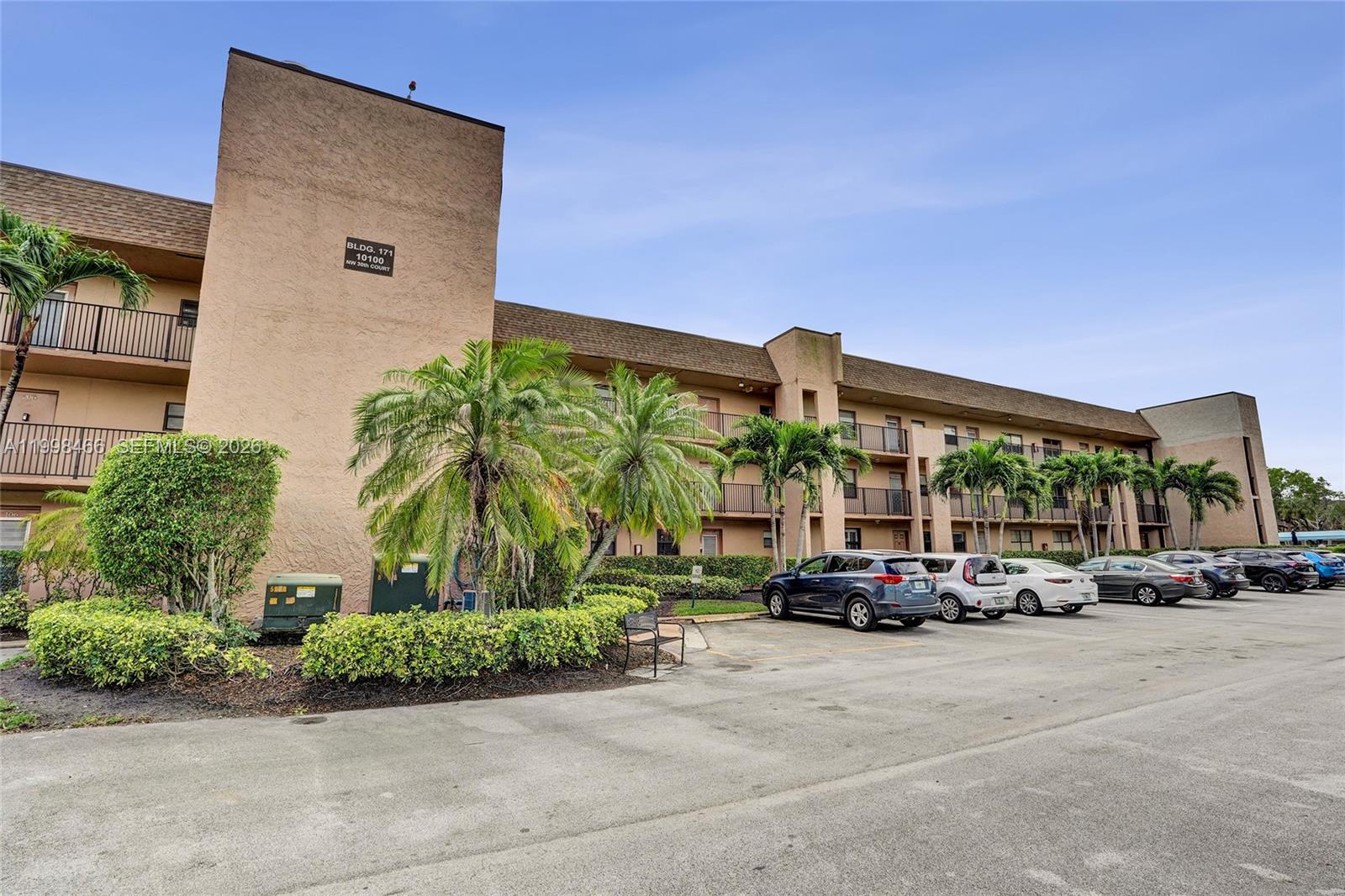 SUNRISE LAKES 171 CONDO - Residential