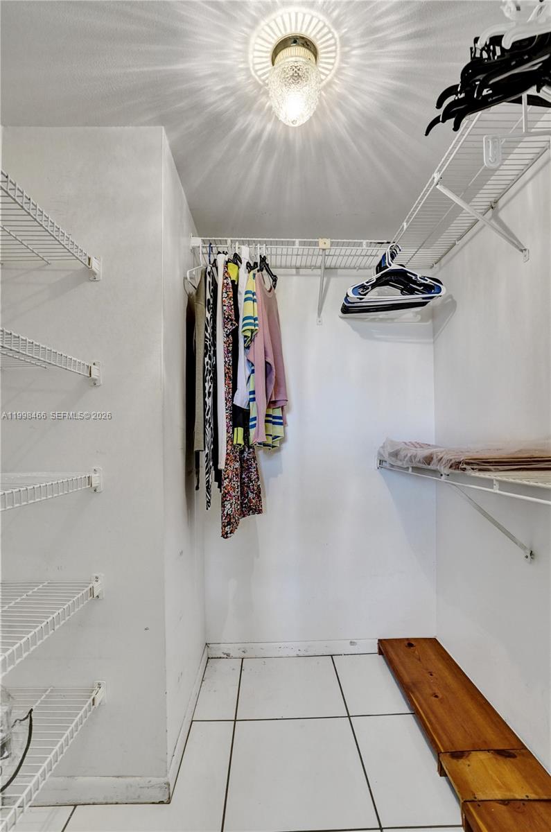 SUNRISE LAKES 171 CONDO - Residential