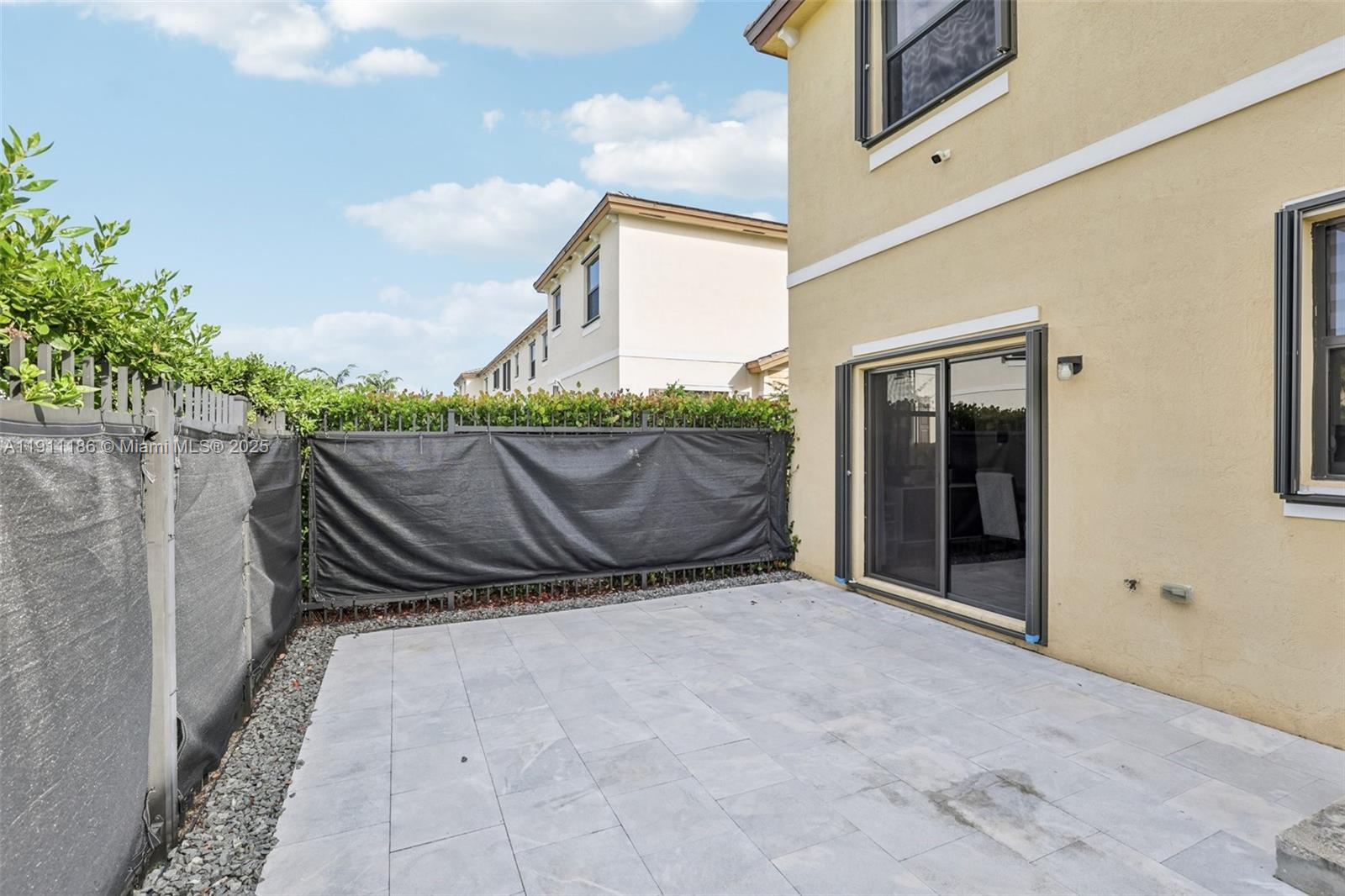 TROTTERS CHASE - Residential