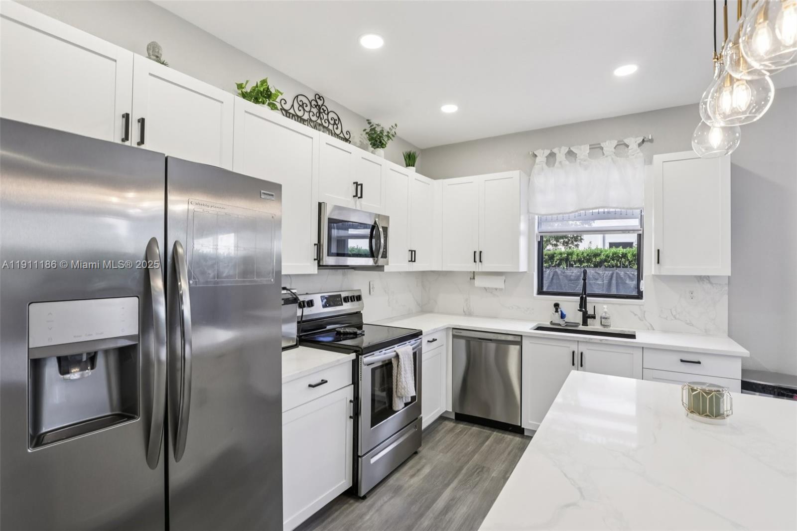 TROTTERS CHASE - Residential