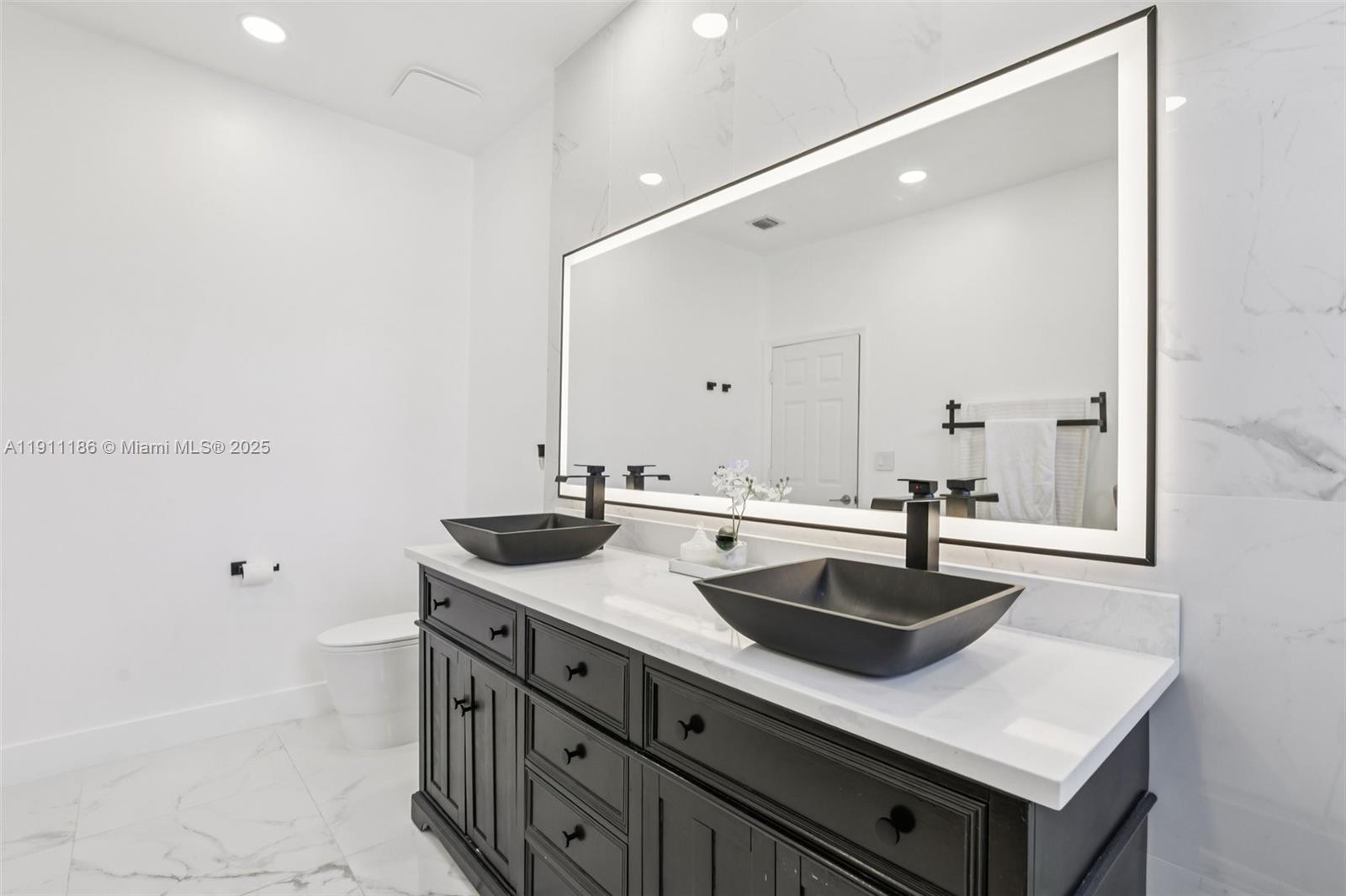 TROTTERS CHASE - Residential