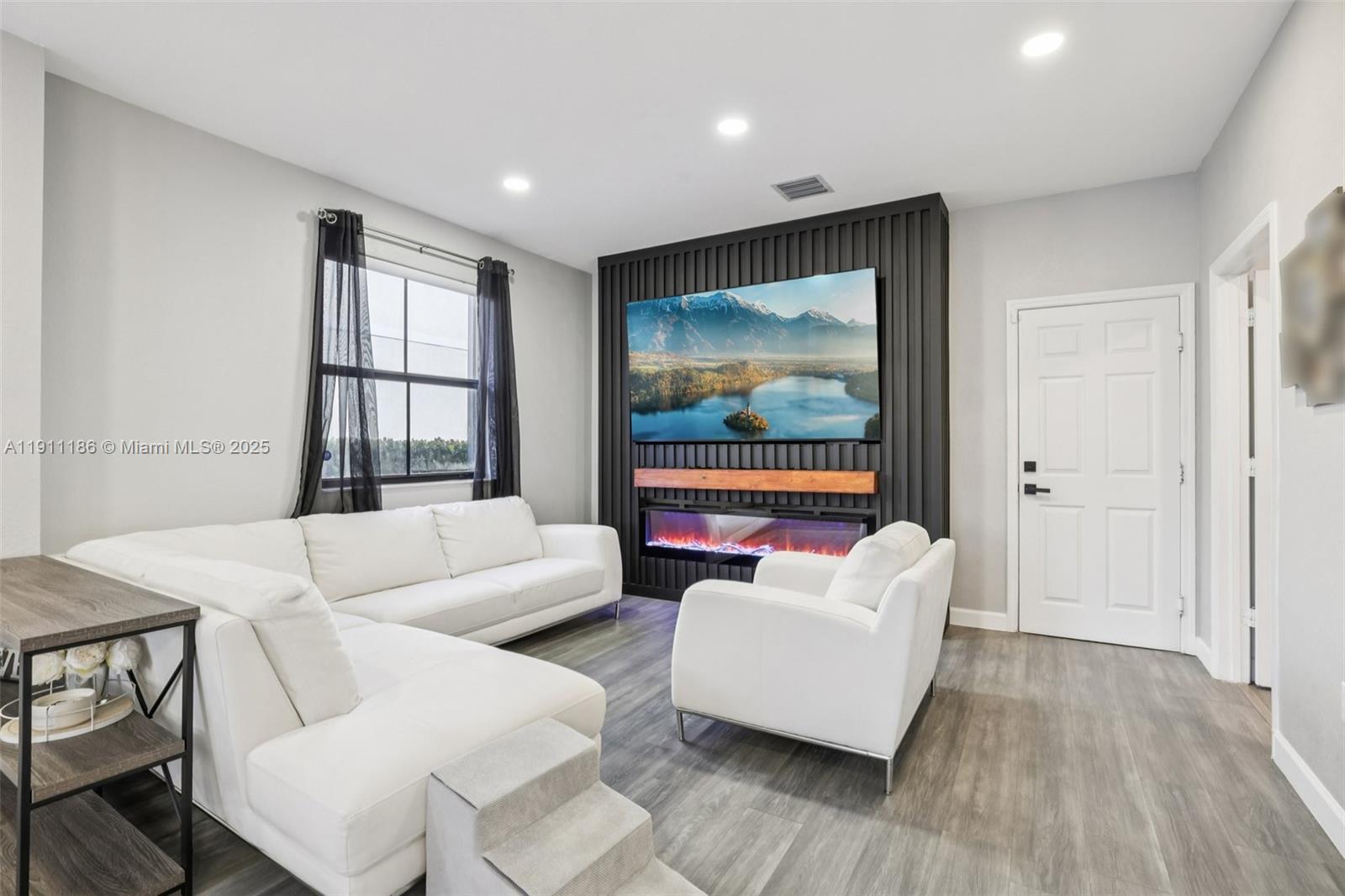 TROTTERS CHASE - Residential