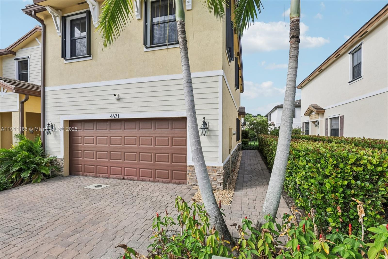 TROTTERS CHASE - Residential